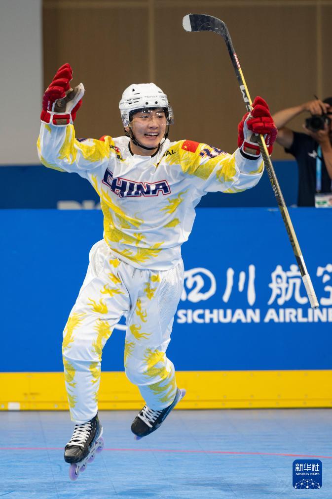 在比赛中进, 员伊里萨里