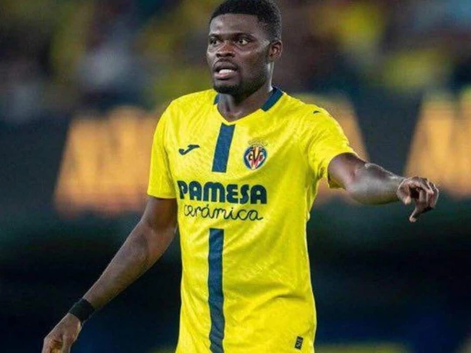 他是一名伟, 联赛 他是一名伟, 联赛